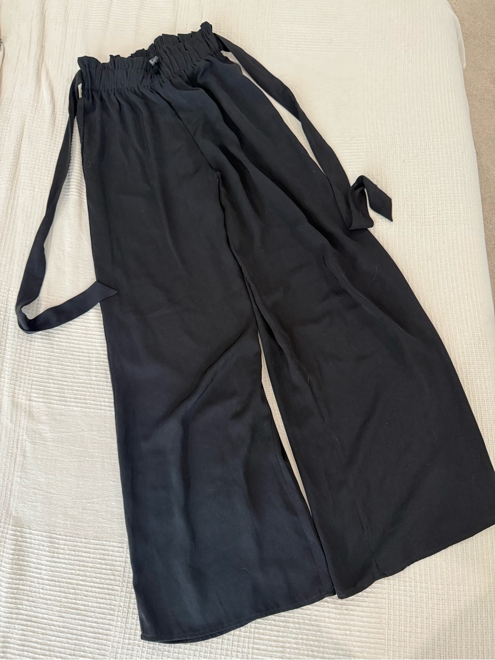 Forever21 Black Wide-Leg Pants with waist tie